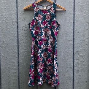 H&M tropical vacation palm floral mini dress
